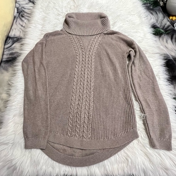 Banana Republic Turtle Neck  Sweater women - Picture 1 of 8